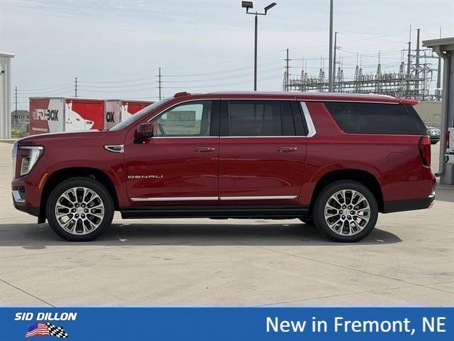 2026 GMC Yukon XL Denali - Photo 8
