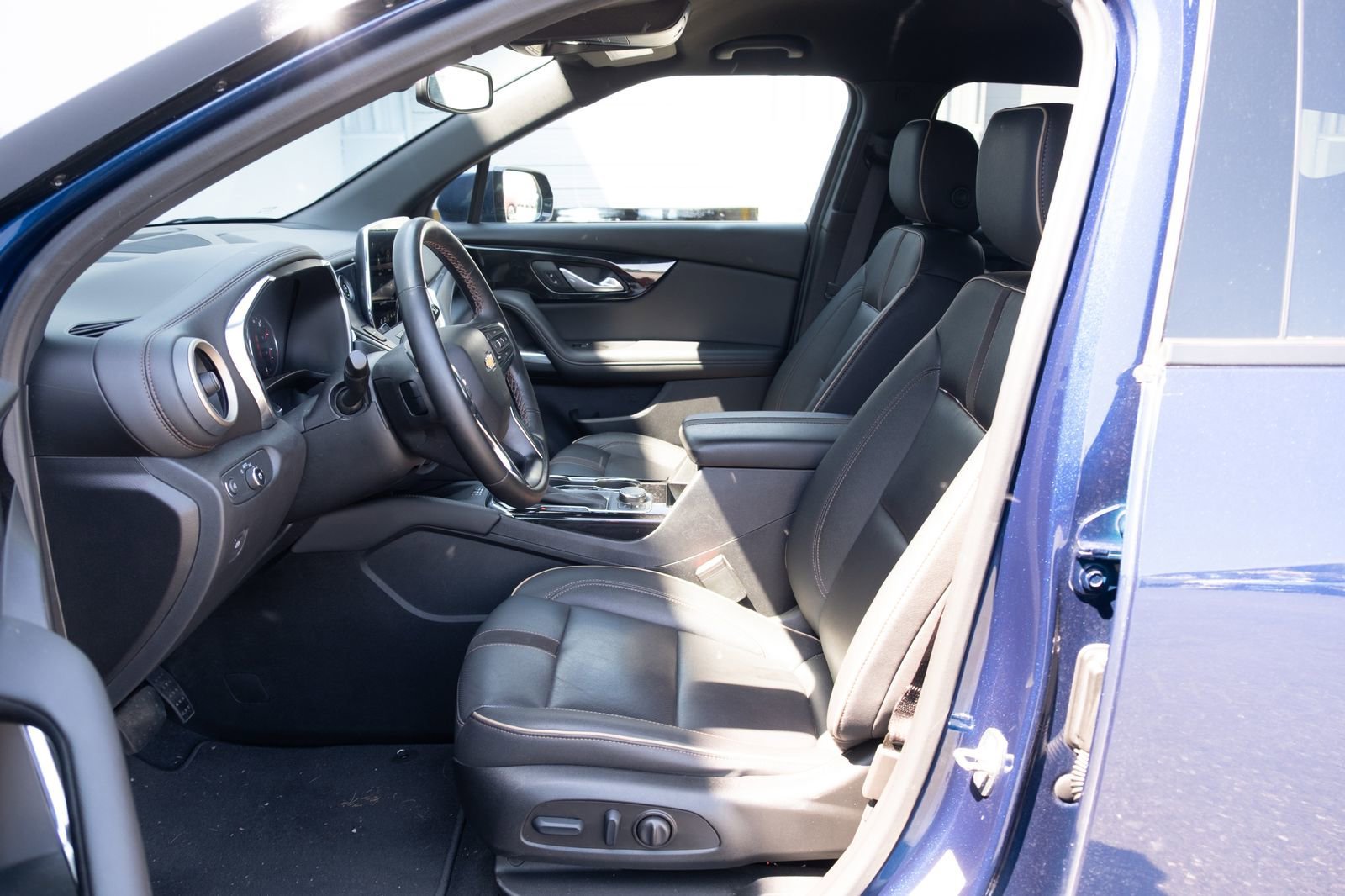 Used 2023 Blue Glow Metallic Chevrolet Premier image 11
