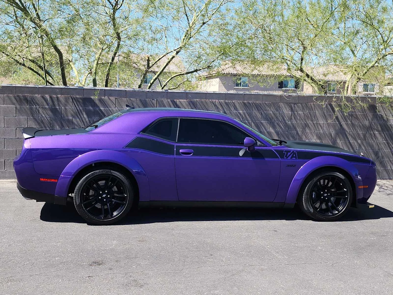 Used 2023 Plum Crazy Pearlcoat Dodge R/T Scat Pack Widebody image 9