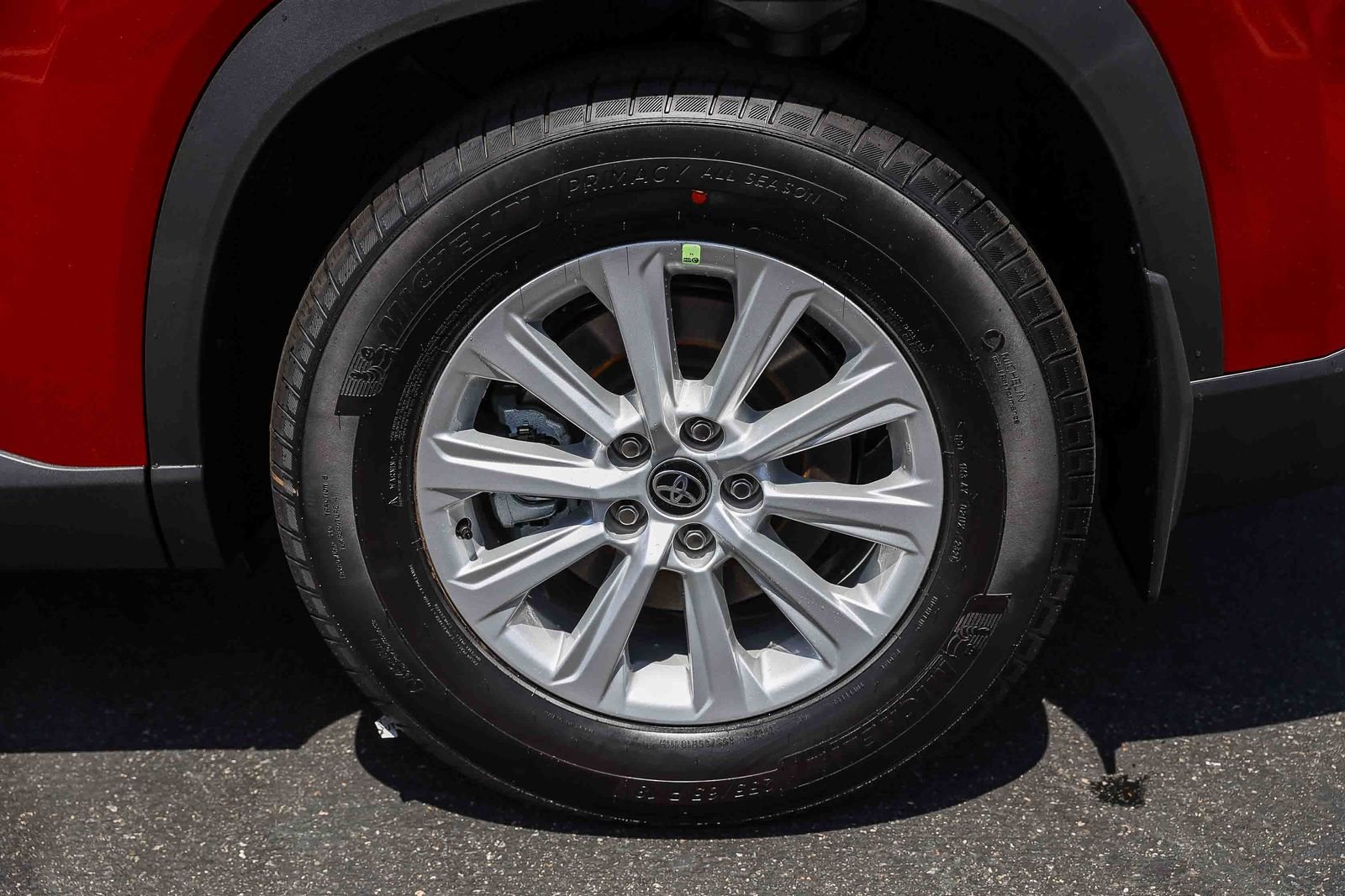 New 2026 Ruby Flare Pearl <sup>1</sup> Toyota  XLE image 8