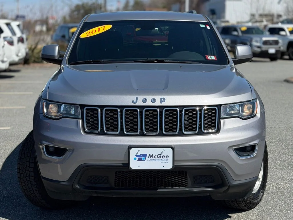 Used 2018 Silver Jeep Laredo E image 2