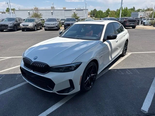 Used 2023 White BMW 330e xDrive image 3
