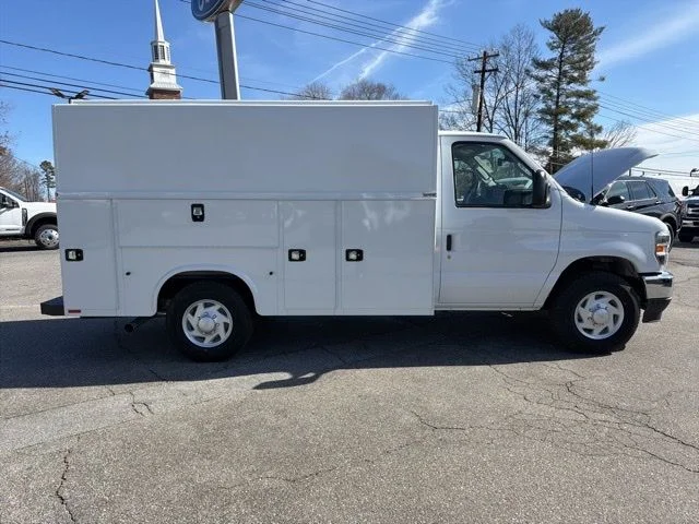 New 2026 White Ford Base image 2