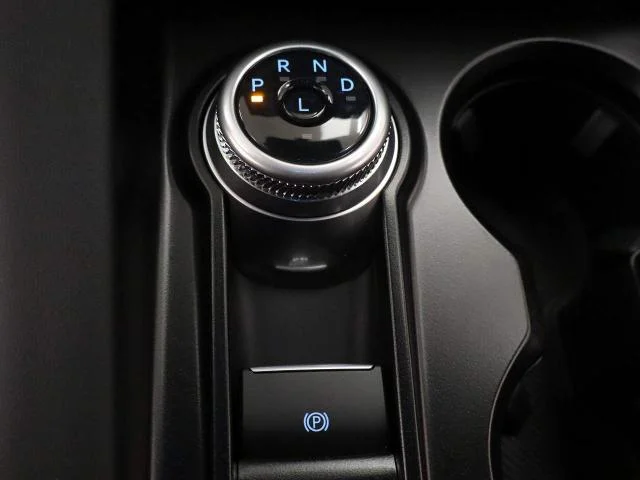 New 2027 Agate Black Metallic Ford ST-Line image 31