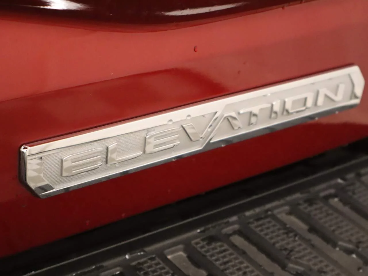 Used 2023 Volcanic Red GMC Elevation Extended Cab image 19