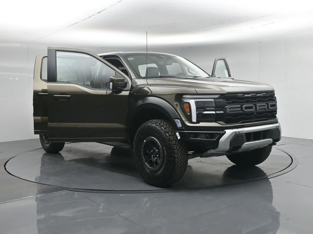 New 2026 Shelter Green Ford Raptor image 35