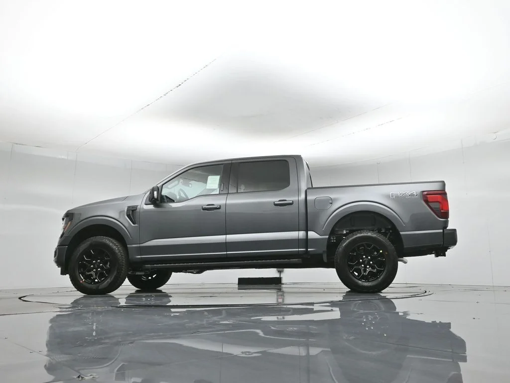 New 2026 Carbonized Gray Metallic Ford XLT image 53