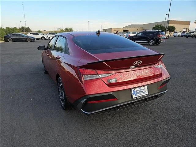 New 2025 Ultimate Red Hyundai SEL Sport image 3