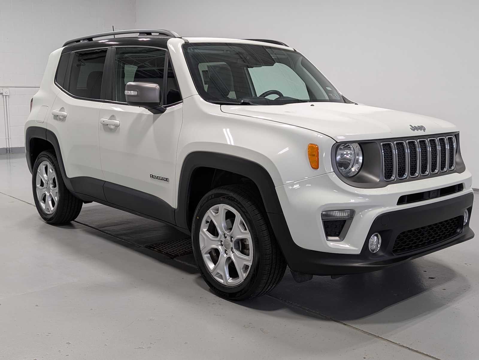 Used 2019 Alpine White Clearcoat Jeep Limited image 6