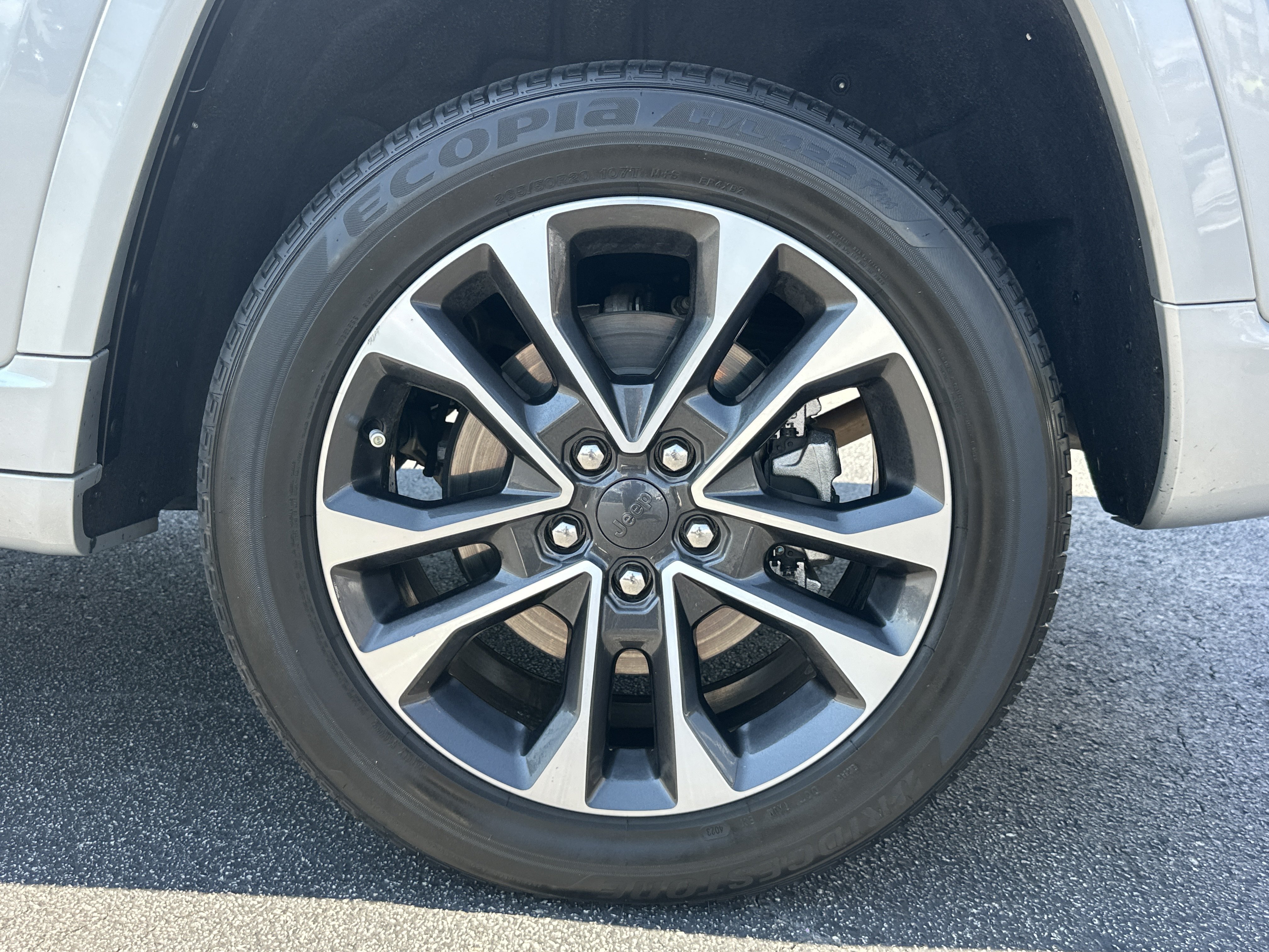 Used 2024 Silver Zynith Jeep Overland image 20