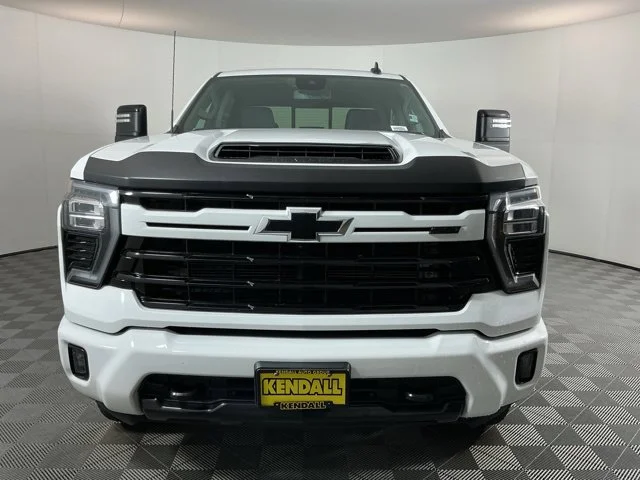 Used 2024 White Chevrolet LT image 2
