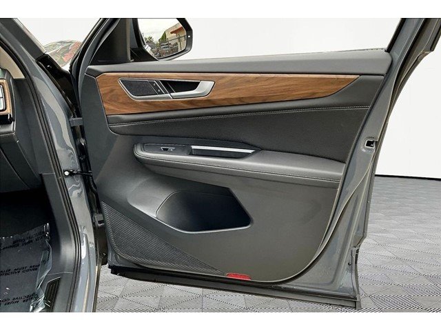 New 2026 Pure Gray Volkswagen 2.0T SE W/TECHNOLOGY image 31