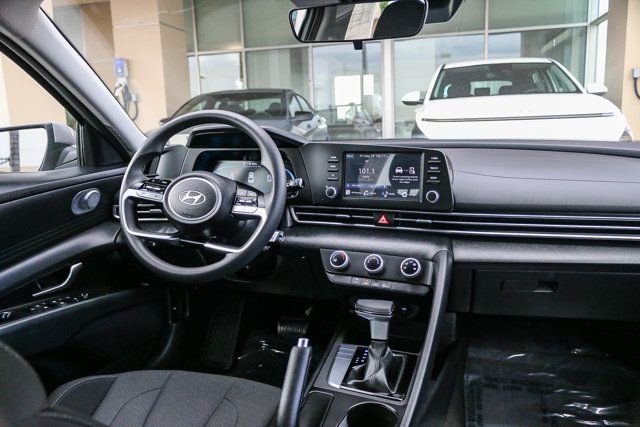Certified Used 2025 Silver Hyundai SE image 13