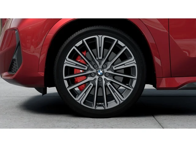 New 2026 Vegas Red Metallic BMW xDrive28i image 7