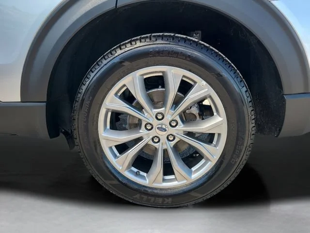 Used 2023 Silver Ford Limited image 37