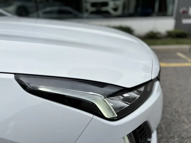 Used 2021 Crystal White Tricoat Cadillac Premium Luxury image 8