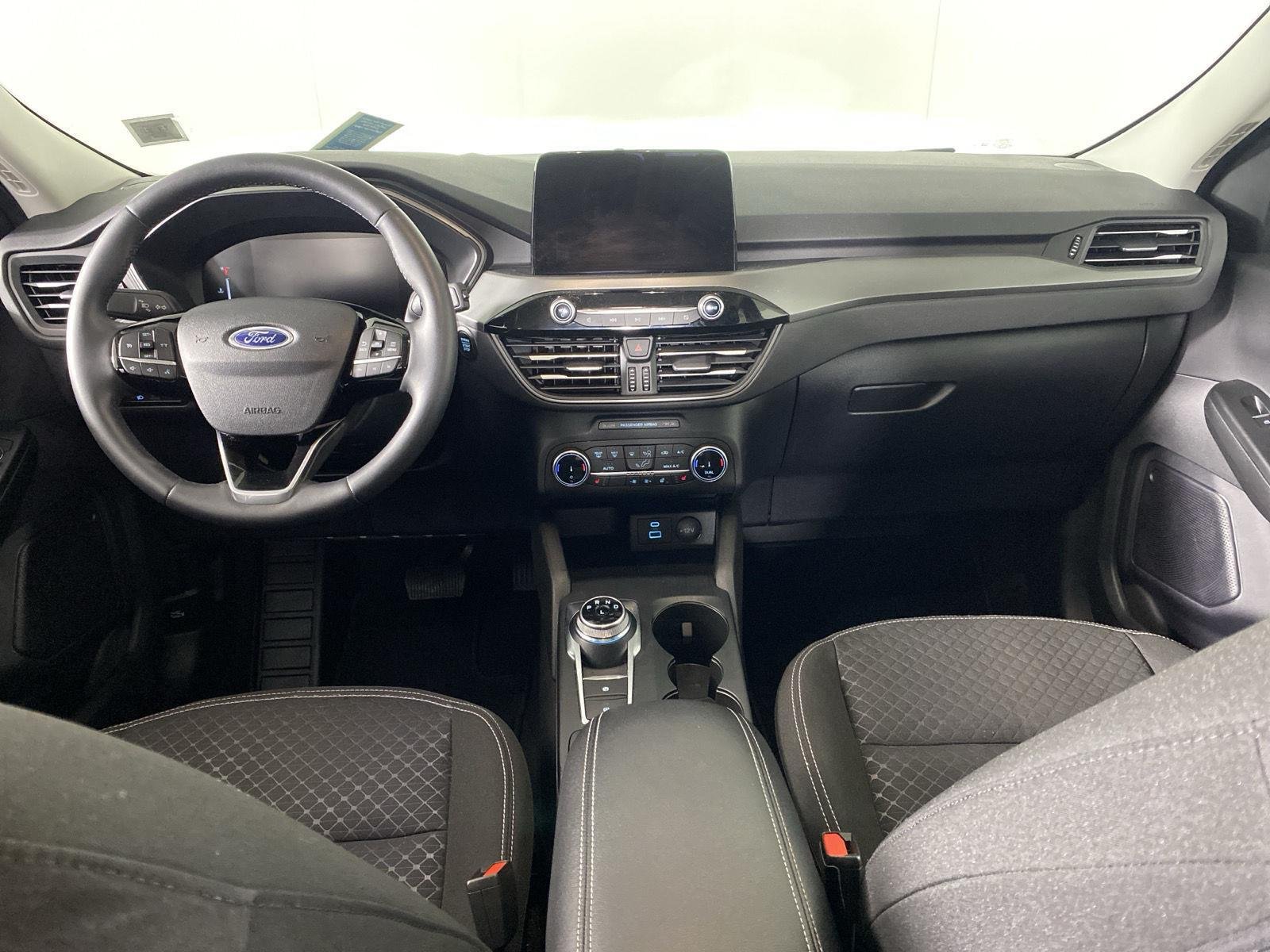 Used 2023 Iconic Silver Ford Active image 23
