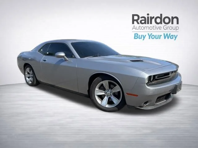 2018 Dodge Challenger SXT's photo
