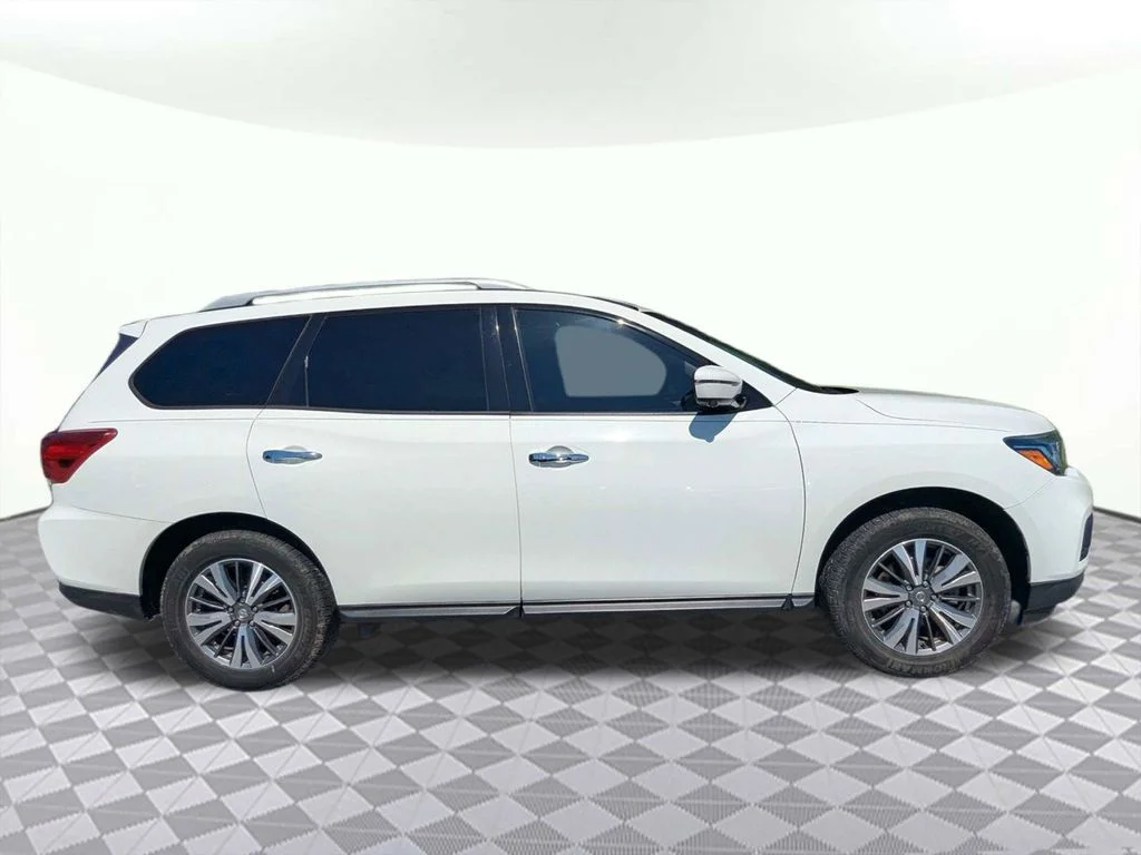 Used 2020 Nissan Pathfinder SL with VIN 5N1DR2CM6LC612896 for sale in Lake City, FL
