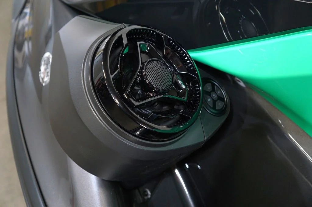 New 2026 Eclipse Black / Laguna Green Sea-Doo  image 9
