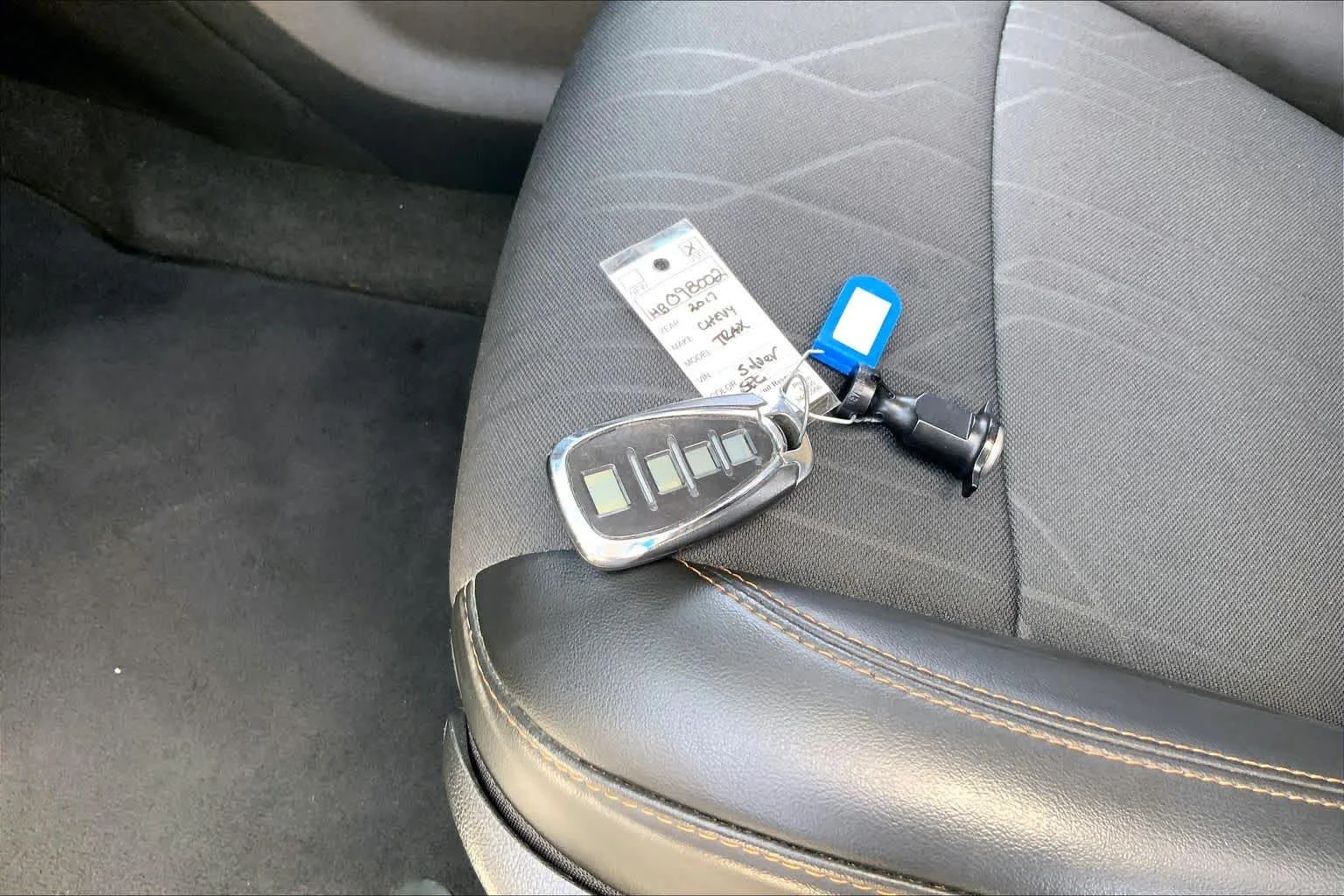 Used 2017 Silver Ice Metallic Chevrolet LT image 15