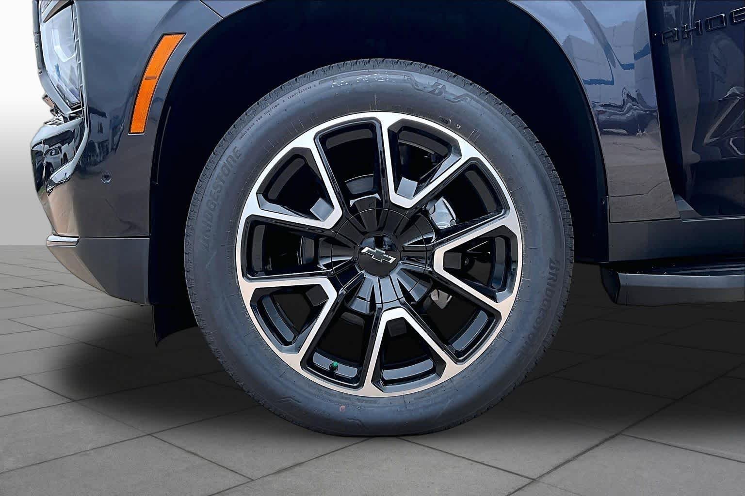 2027 Chevrolet Tahoe RST - Photo 13