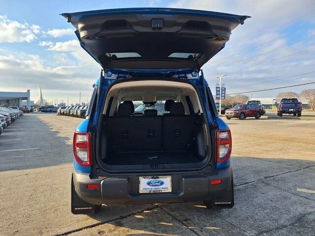 New 2025 Velocity Blue Metallic Ford Big Bend® image 25