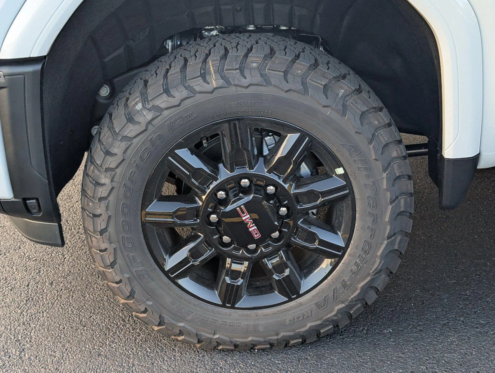 New 2026 Summit White GMC AT4 image 12
