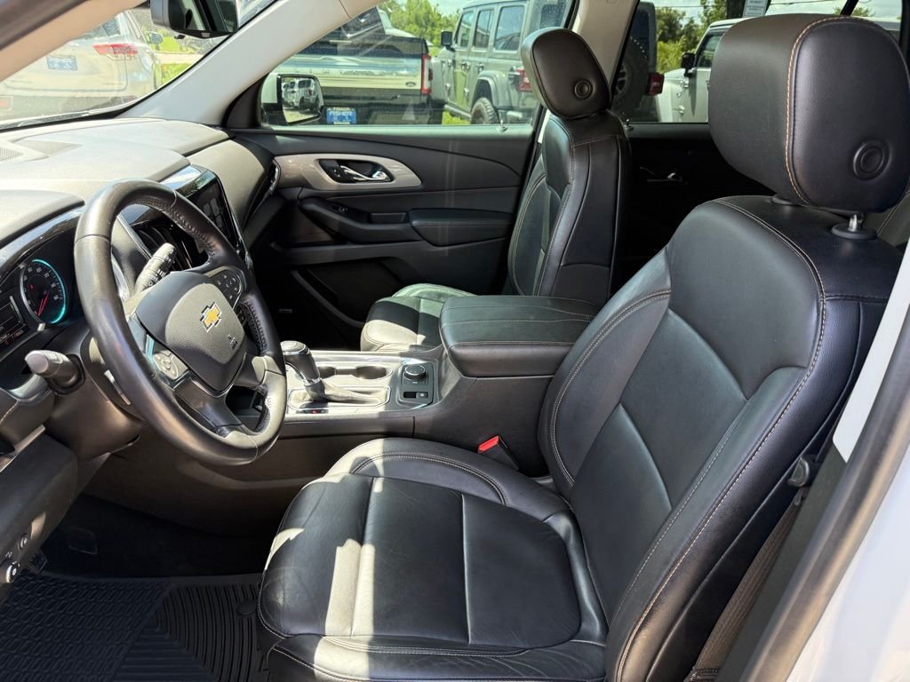 Used 2018 Summit White Chevrolet 3LT image 12