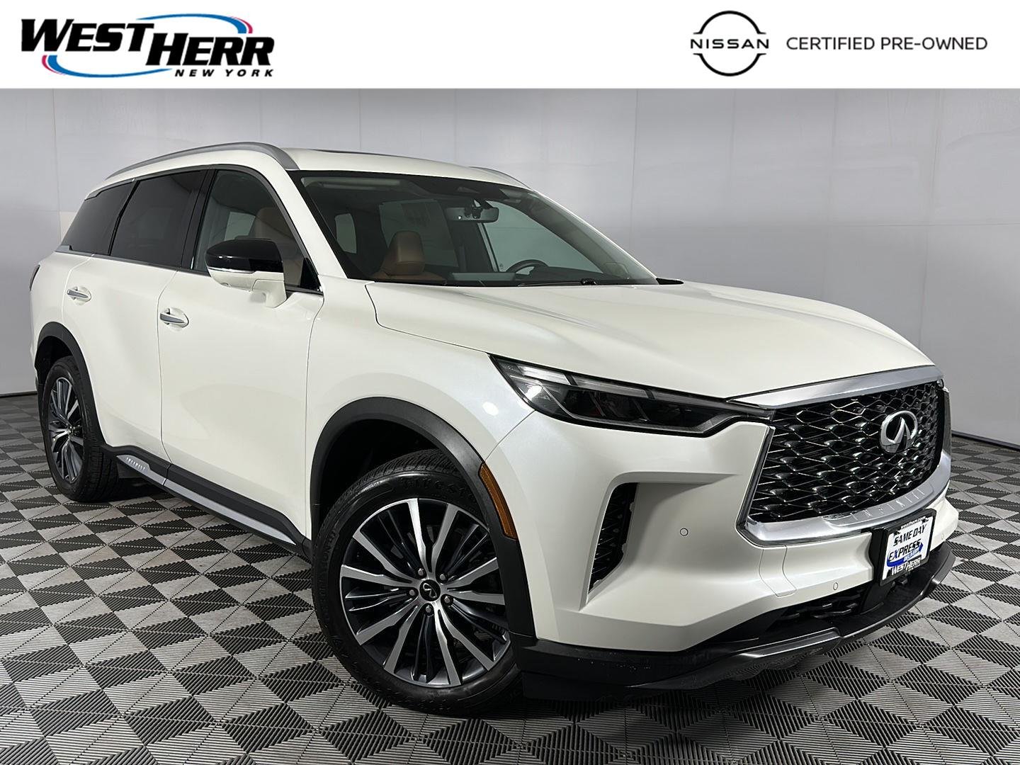 Certified Used 2023 Majestic White INFINITI SENSORY image 1