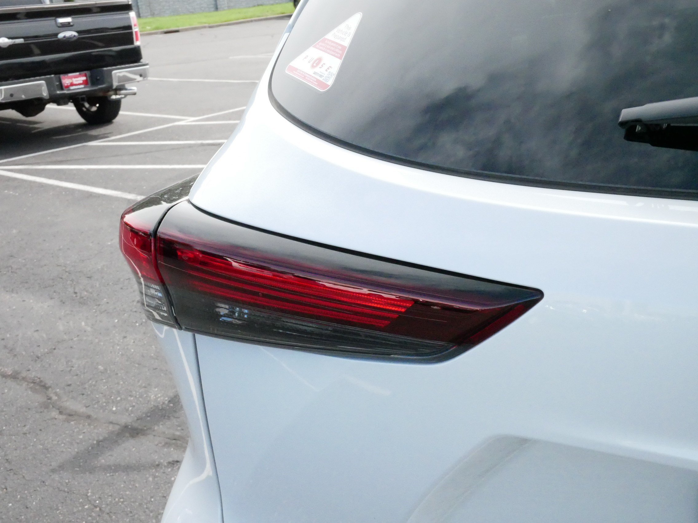 Certified Used 2026 Wind Chill Pearl Toyota XLE image 17