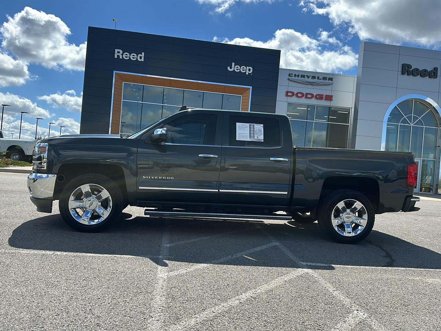 Used 2018 Chevrolet Silverado 1500 LTZ with VIN 3GCUKSECXJG362165 for sale in Kansas City