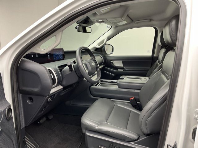 Used 2026 Star White Metallic Tri-Coat Ford Active image 3