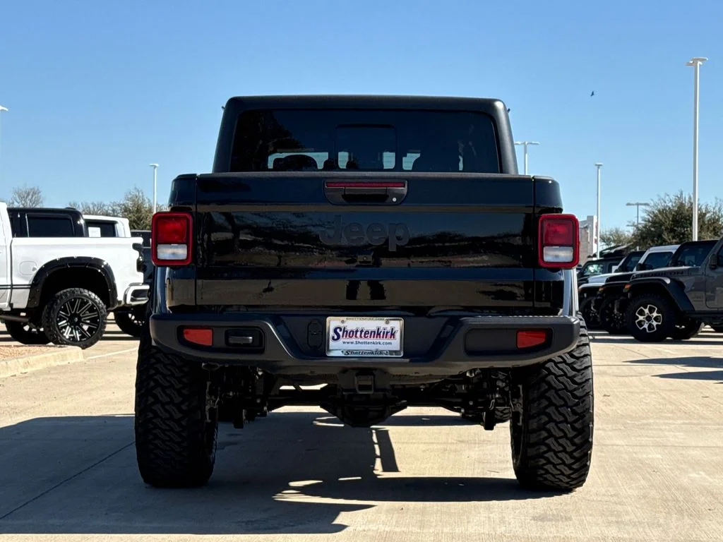 New 2025 Black Clear-Coat Exterior Paint Jeep Sport S image 8