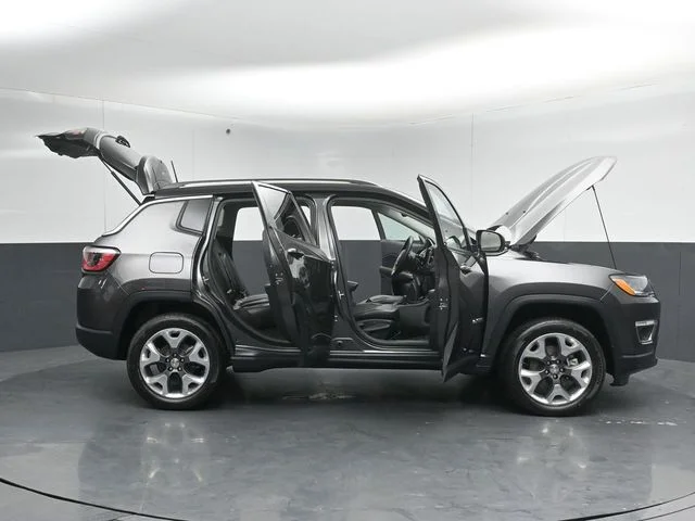 Used 2020 Granite Crystal Clearcoat Metallic Jeep Limited image 60