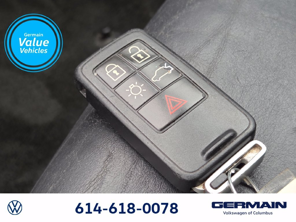 Used 2012  Volvo T5 image 31