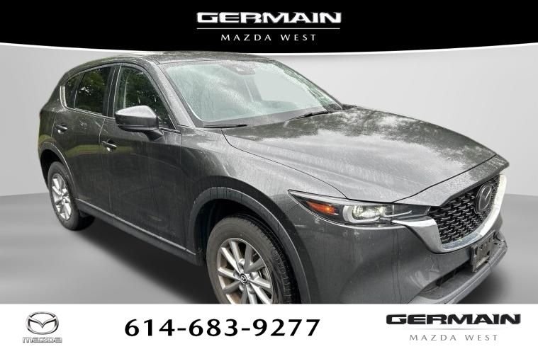 2023 Mazda CX-5 S Preferred package Auto AWD's photo