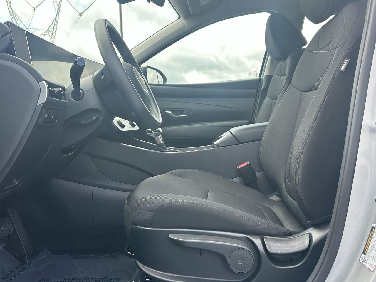 New 2026 Shimmering Silver Hyundai SE image 9