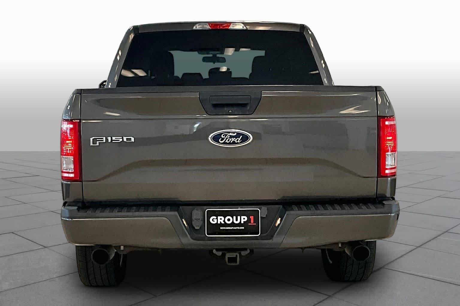 Used 2017 Magnetic Metallic Ford XL image 4