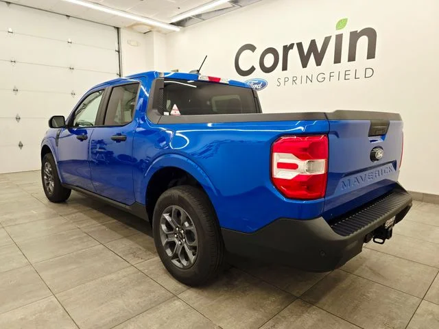 New 2026 Blue Ford XLT image 3