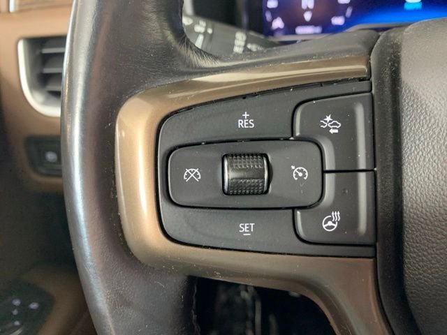 Used 2022 White Chevrolet High Country image 28