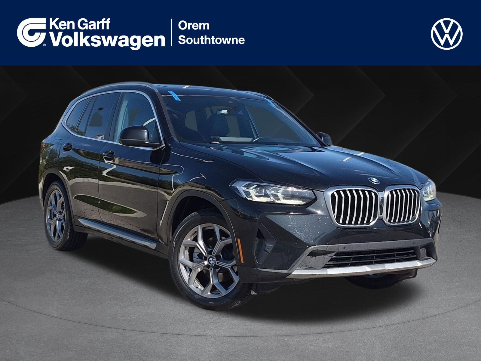 Used 2023 Black Sapphire Metallic BMW xDrive30i image 1