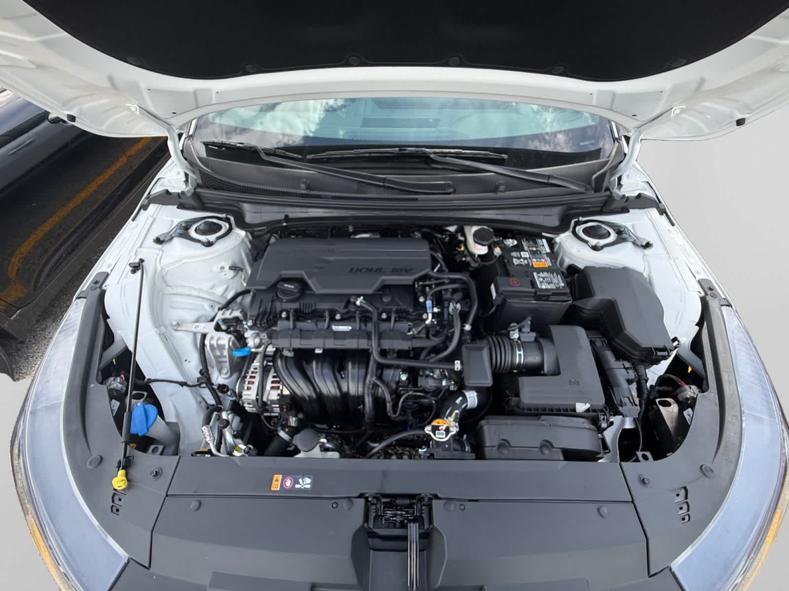 New 2026 Snow White Pearl Kia GT-Line image 24