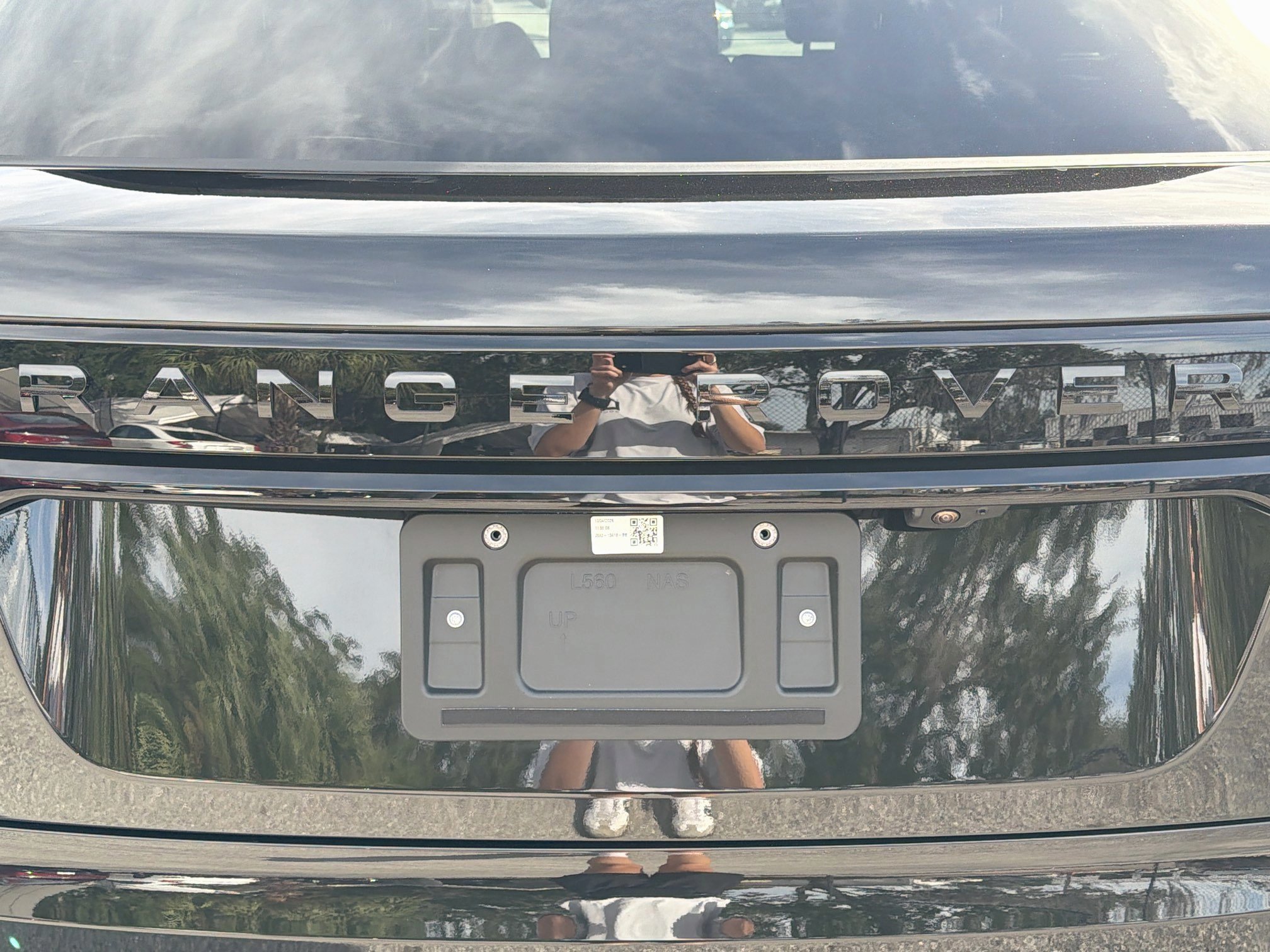 New 2026 Santorini Black Land Rover S image 11