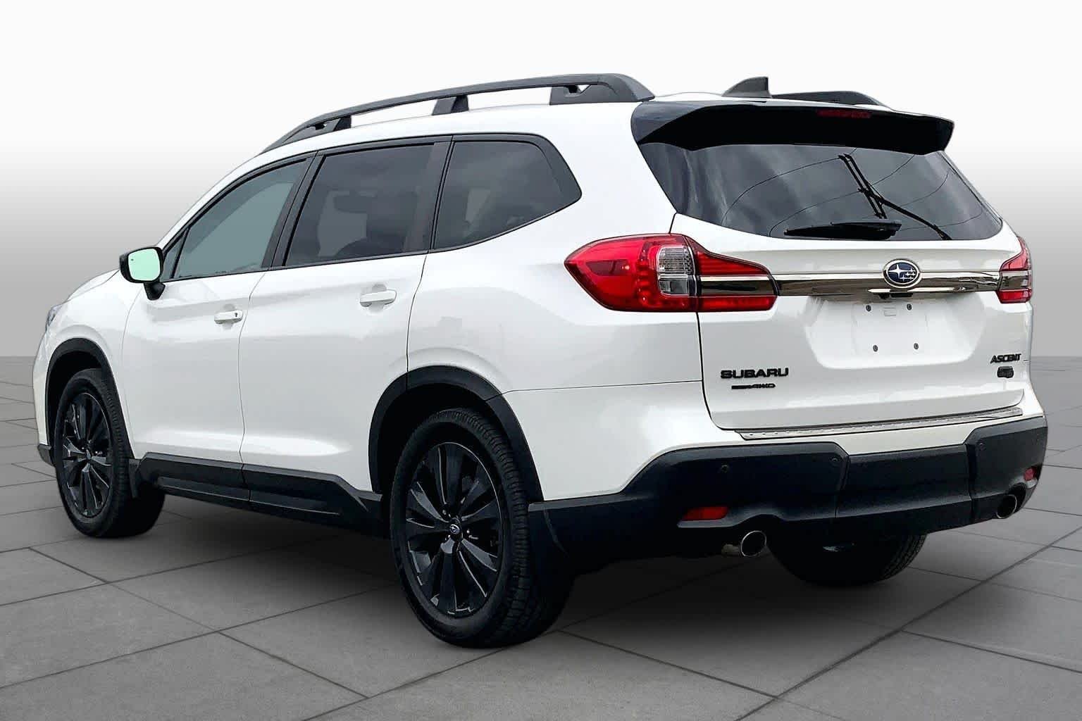 Used 2022 Crystal White Pearl Subaru Onyx Edition image 9