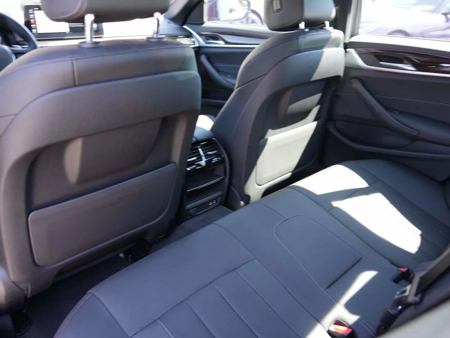 Used 2023 Jet Black BMW 530i Sedan image 9