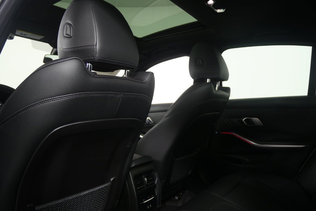 Used 2022 Alpine White BMW M340i image 17