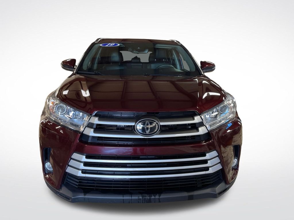 Certified Used 2019 Red Toyota XLE image 8