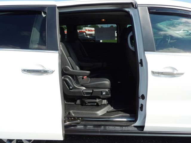 Used 2022 Platinum White Pearl Honda EX-L image 46