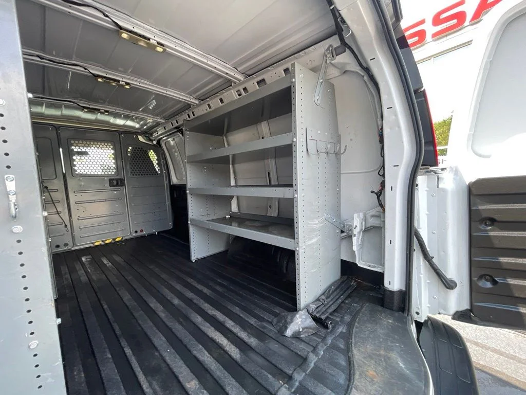 Used 2023 White GMC Work Van image 18